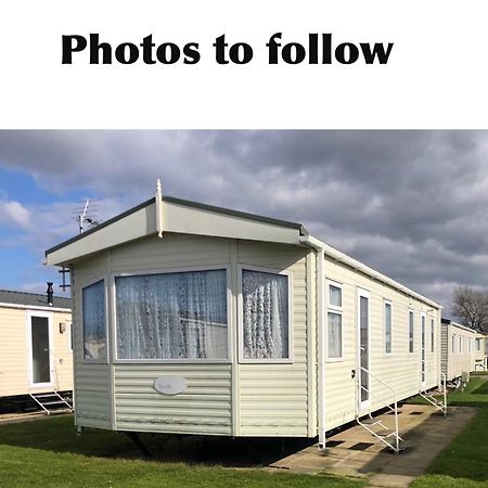 Lovely 3 Bedroom 8 Berth Caravan In Rhyl Exterior foto